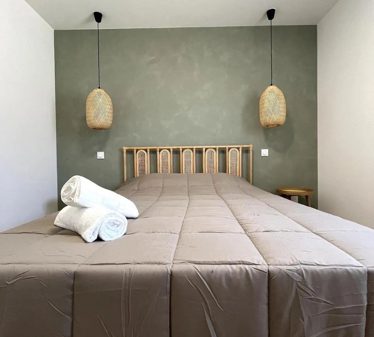 Villa Exotique Avec Piscine - Dolce Rhona Charmes-sur-Rhone 0*,